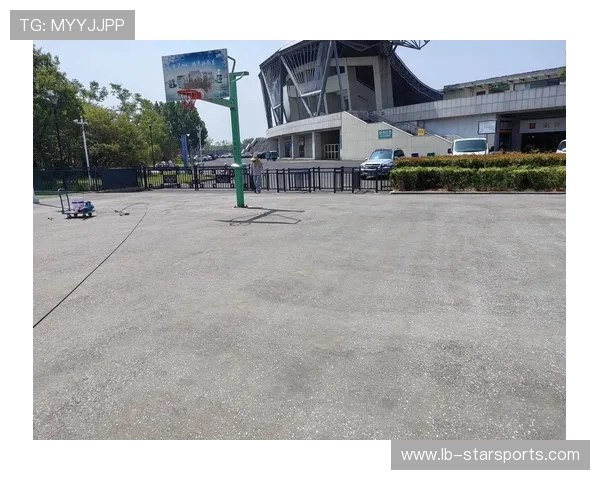篮球场地设施升级投入使用,篮球场升级改造 篮球场地设施升级投入使用,篮球场升级改造